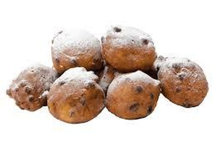 Oliebol met krenten/rozijnen